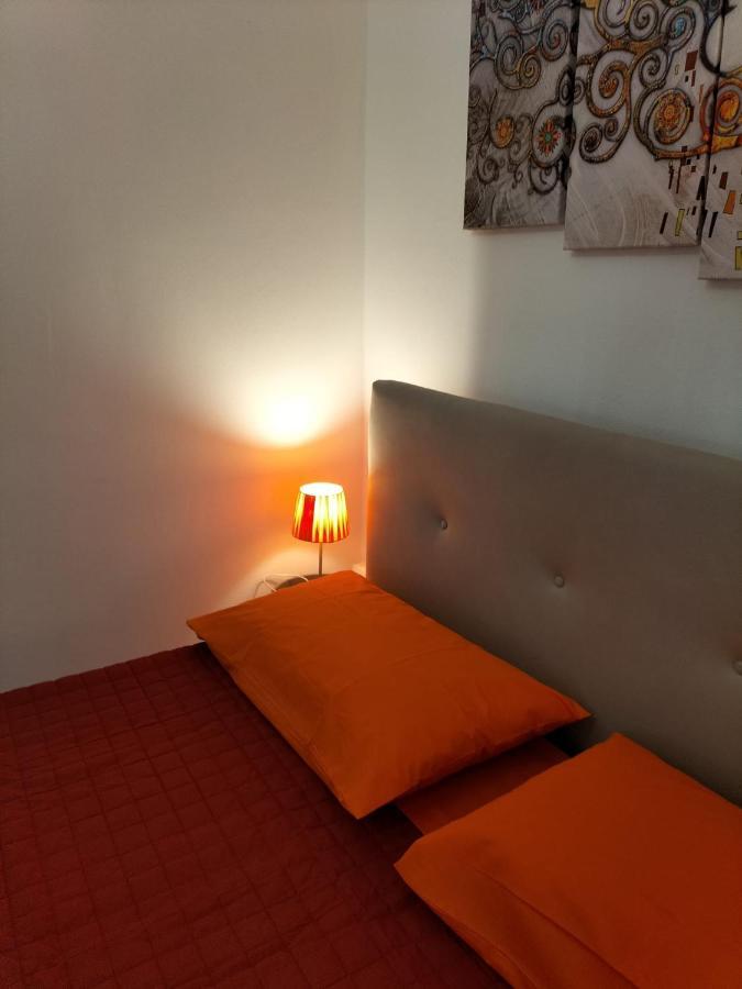 Rosa'S Apartment With Terrace Cagliari Exterior foto